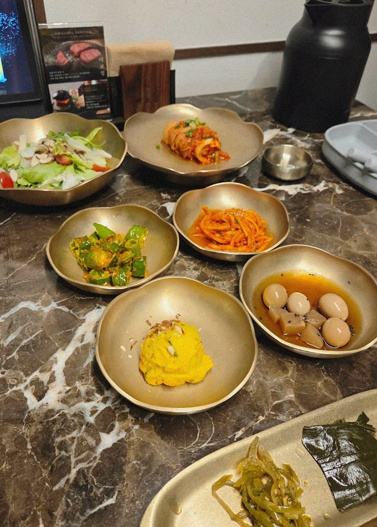 DAEBOJUNG City Hall · assorted Korean side dishes (banchan)