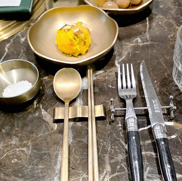 DAEBOJUNG City Hall · the full Hanwoo omakase table