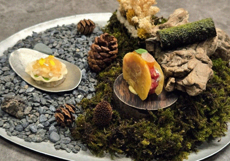 GOWOOGA Gwanghwamun · the signature Hanwoo showing — marbled beef cuts and caviar presented in a display chest