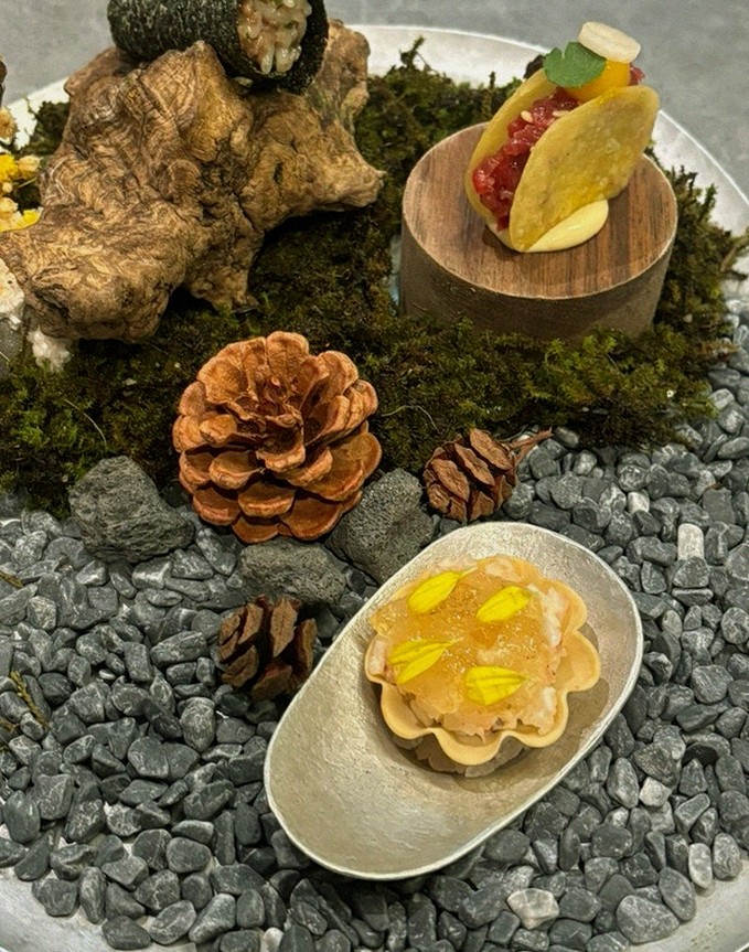 고우가 역삼점 강남 · 강남 한우 · 신선한 한우 육회