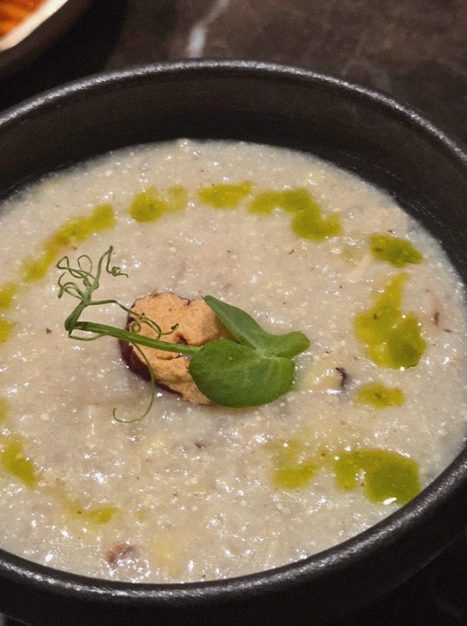DAEBOJUNG Yeouido · a warm soup to finish the course