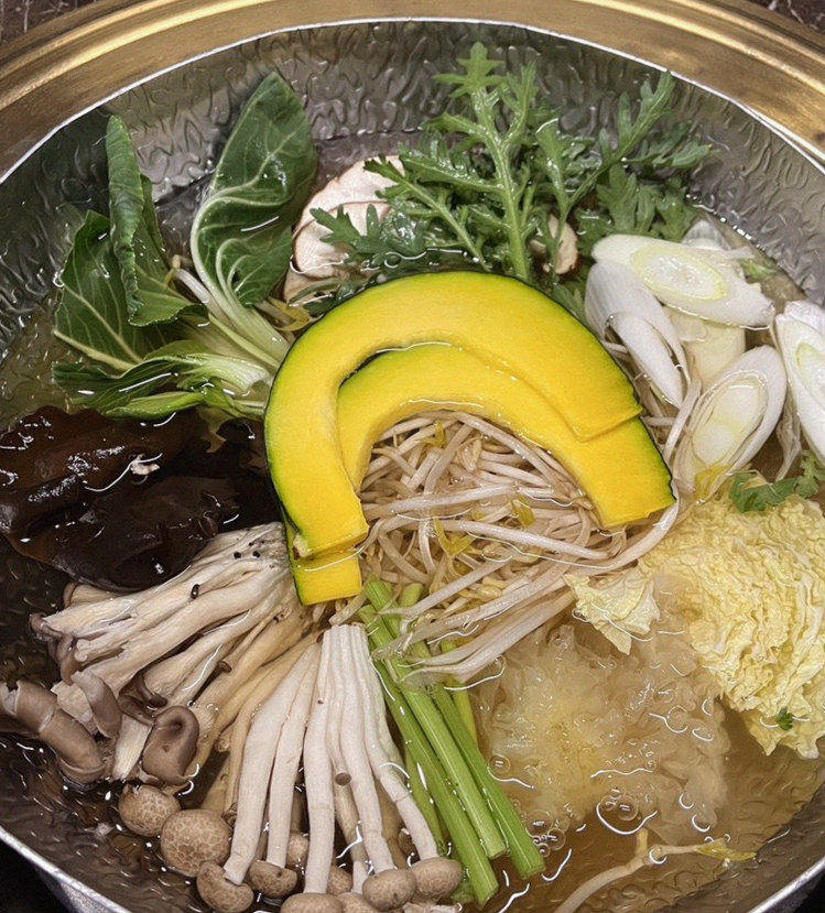 DAEBOJUNG Yeouido · a warm soup to finish the course