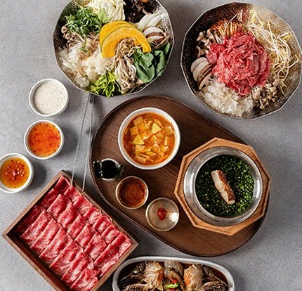DAEBOJUNG Yeouido · assorted Korean side dishes (banchan)