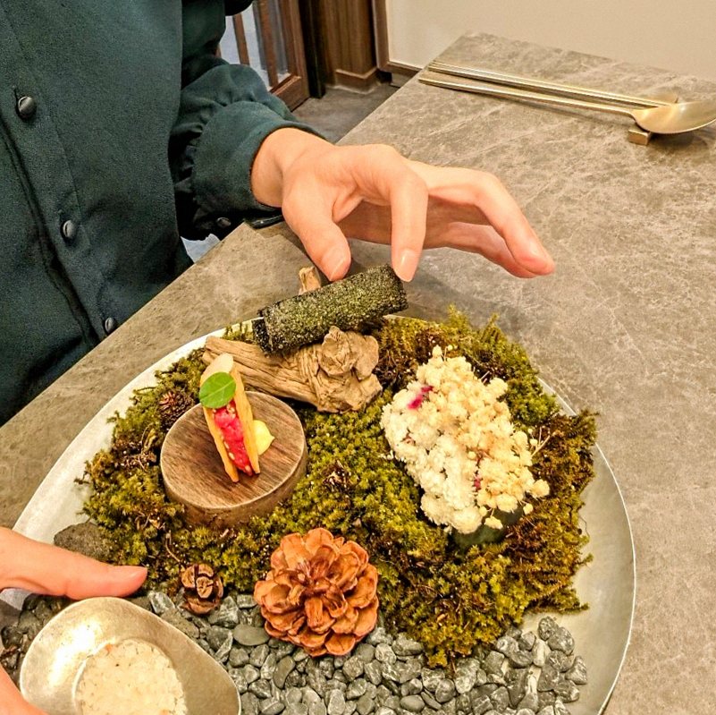 GOWOOGA Yeouido · assorted Korean side dishes (banchan)