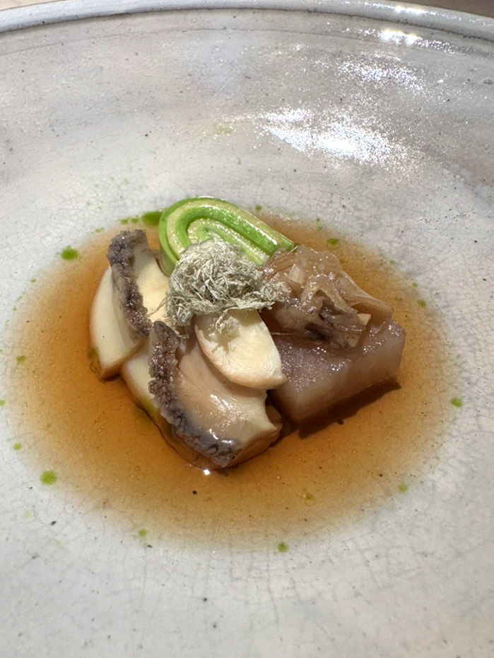WOOARA Yeouido · seafood course served alongside the beef