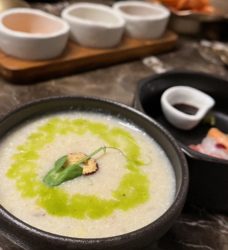 대보정 시청역점 · 종로 맛집 · 따뜻하게 마무리하는 국물 요리