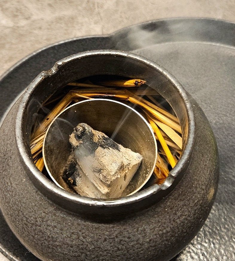 GOWOOGA Yeouido · Hanwoo beef grilling over binchotan charcoal