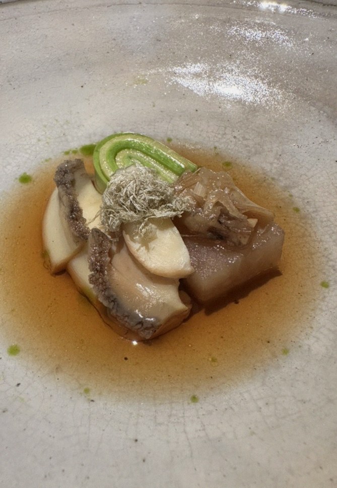 WOOARA Gwanghwamun · seafood course served alongside the beef