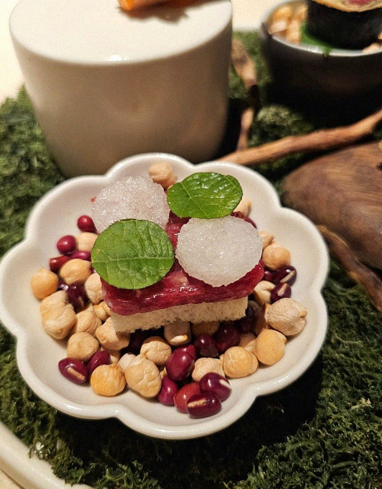 WOOARA Gwanghwamun · dessert to close the omakase