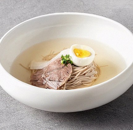 DAEBOJUNG Yeouido · a warm soup to finish the course
