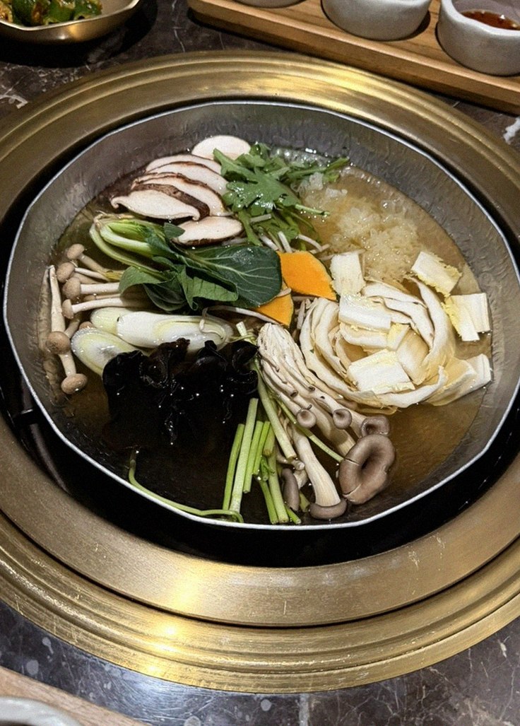 DAEBOJUNG City Hall · a warm soup to finish the course