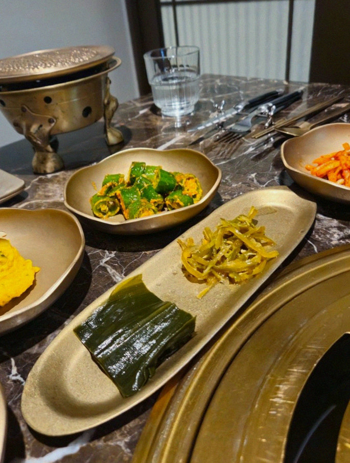 DAEBOJUNG City Hall · assorted Korean side dishes (banchan)