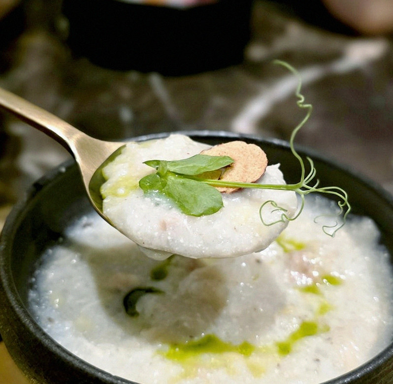 대보정 여의도점 · 더현대 맛집 · 식사 코스와 곁들임
