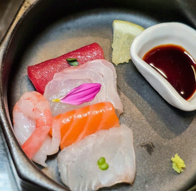 대보정 여의도점 · 더현대 맛집 · 코스에 곁들여지는 해산물 요리