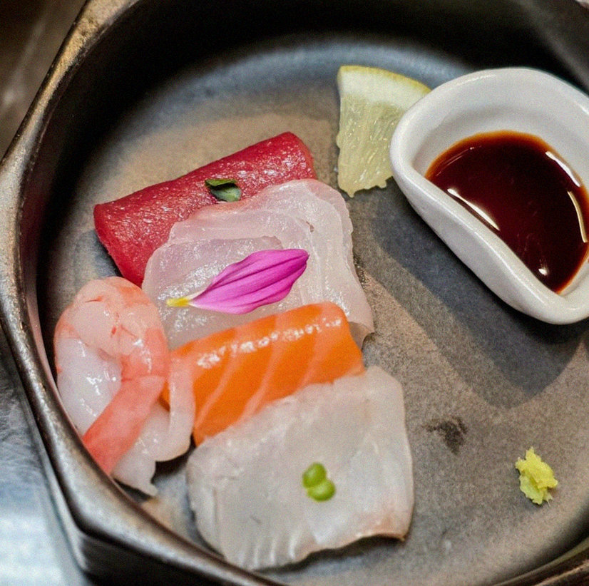 DAEBOJUNG City Hall · 套餐中搭配的海鲜料理