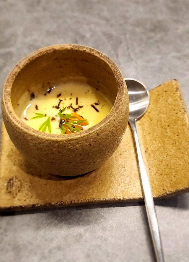 WOOHANA Jonggak · a warm soup to finish the course