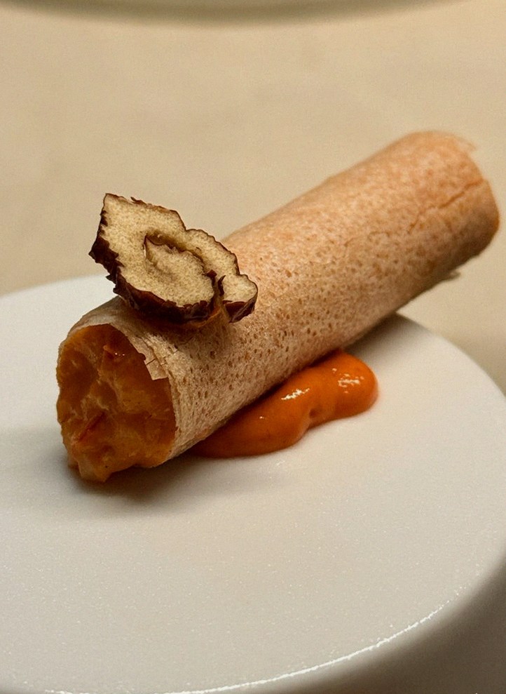우아라 여의도점 · 영등포 고기맛집 · 한 접시씩 정성껏 플레이팅된 한우 코스 요리