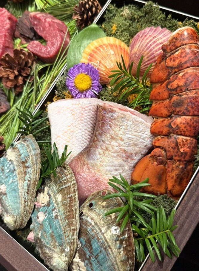 우하나 종각역점 · 충정로역 맛집 · 시그니처 한우 쇼잉 — 진열함에 담긴 마블링 한우와 캐비아