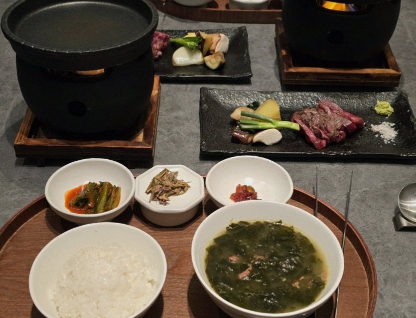WOOHANA Yeouido · 精致的韩式小菜