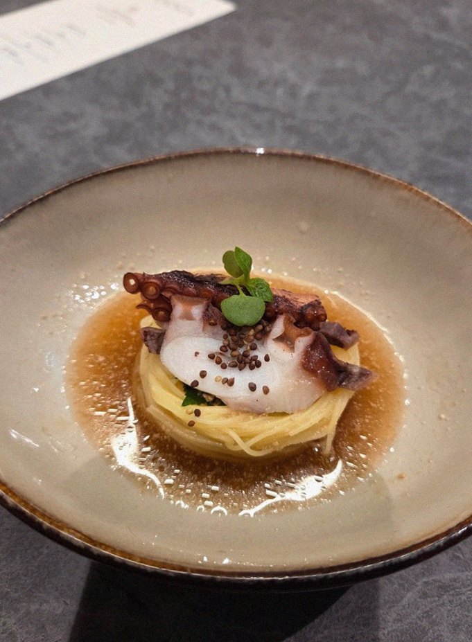 GOWOOGA Gangnam·Yeoksam · a plated course of Hanwoo beef
