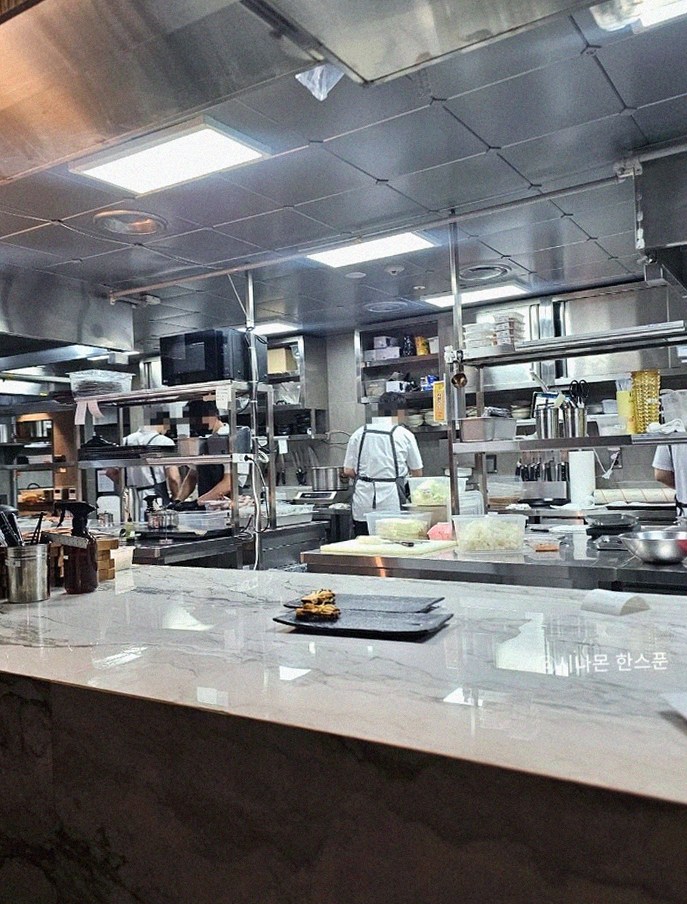 GOWOOGA Gangnam·Yeoksam · the full Hanwoo omakase table