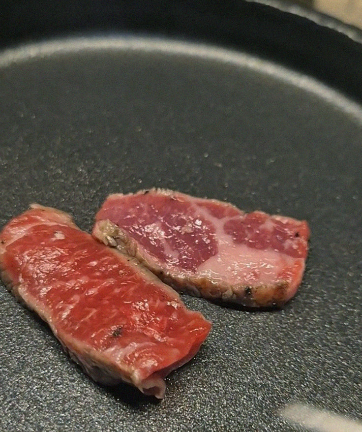 WOOARA Yeouido · 霜降りの最高級韓牛のショーイング