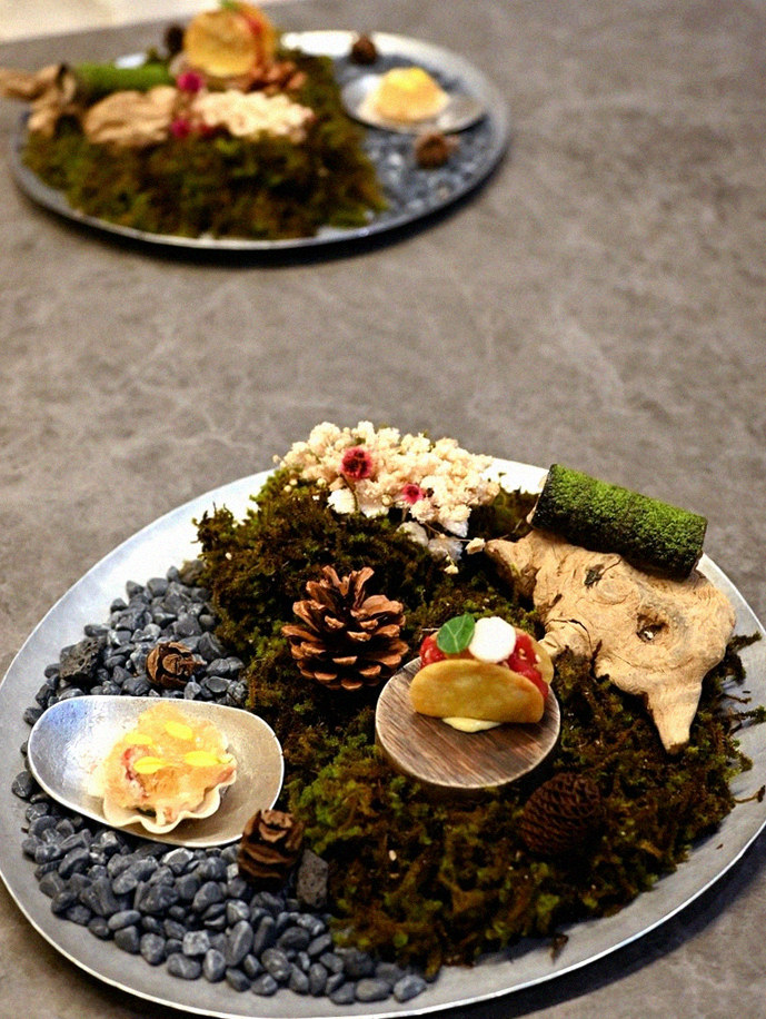 GOWOOGA Yeouido · fresh Hanwoo beef tartare (yukhoe)