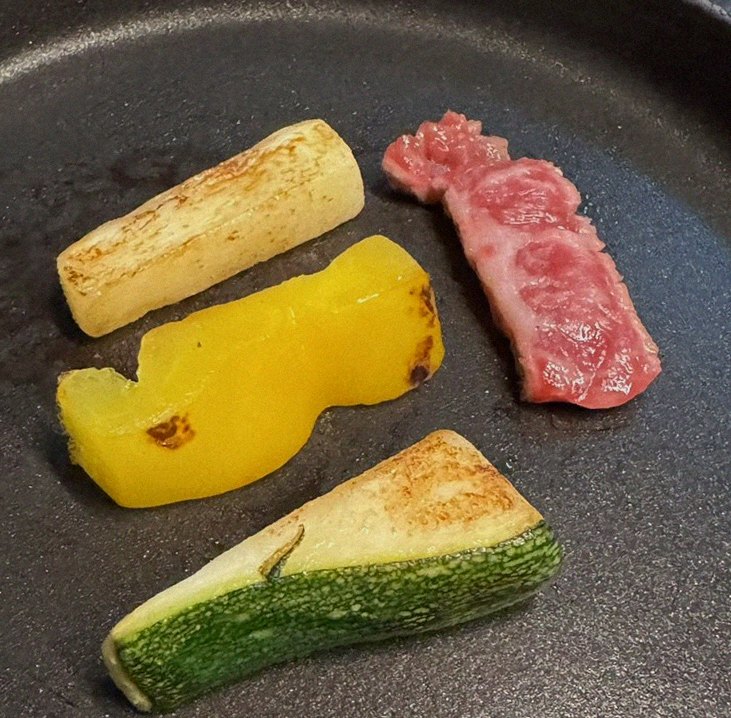 WOOARA Yeouido · fresh Hanwoo beef tartare (yukhoe)