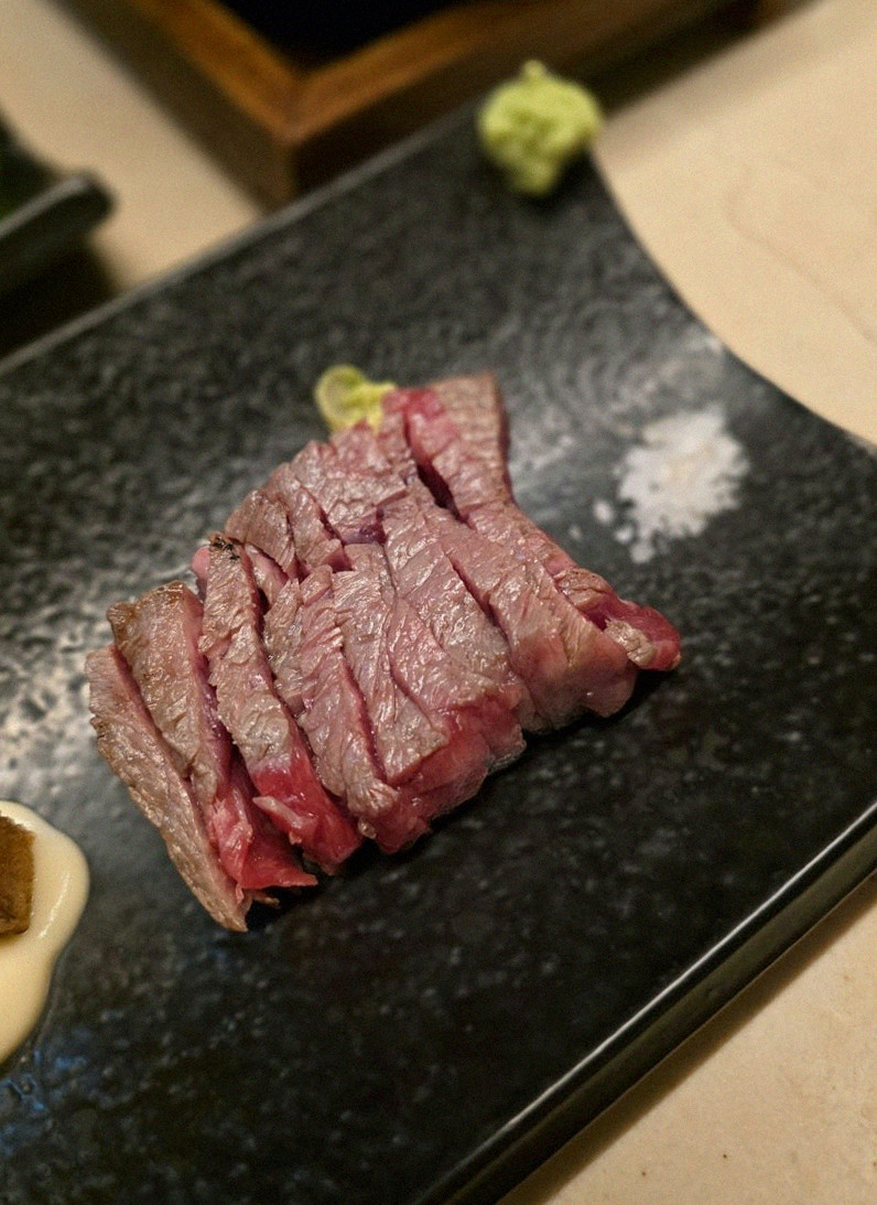 우아라 광화문점 · 광화문 오마카세맛집 · 신선한 한우 육회