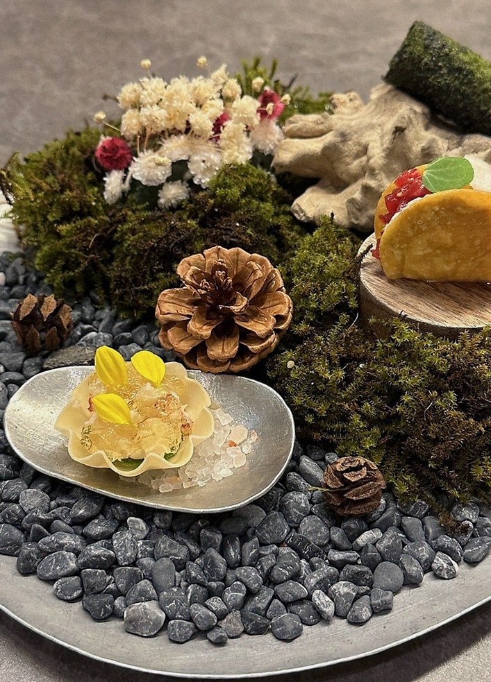 GOWOOGA Yeouido · dessert to close the omakase