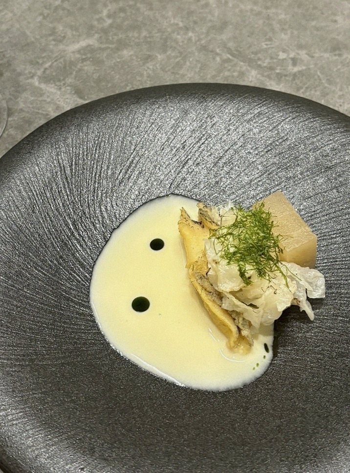 GOWOOGA Gwanghwamun · a plated course of Hanwoo beef