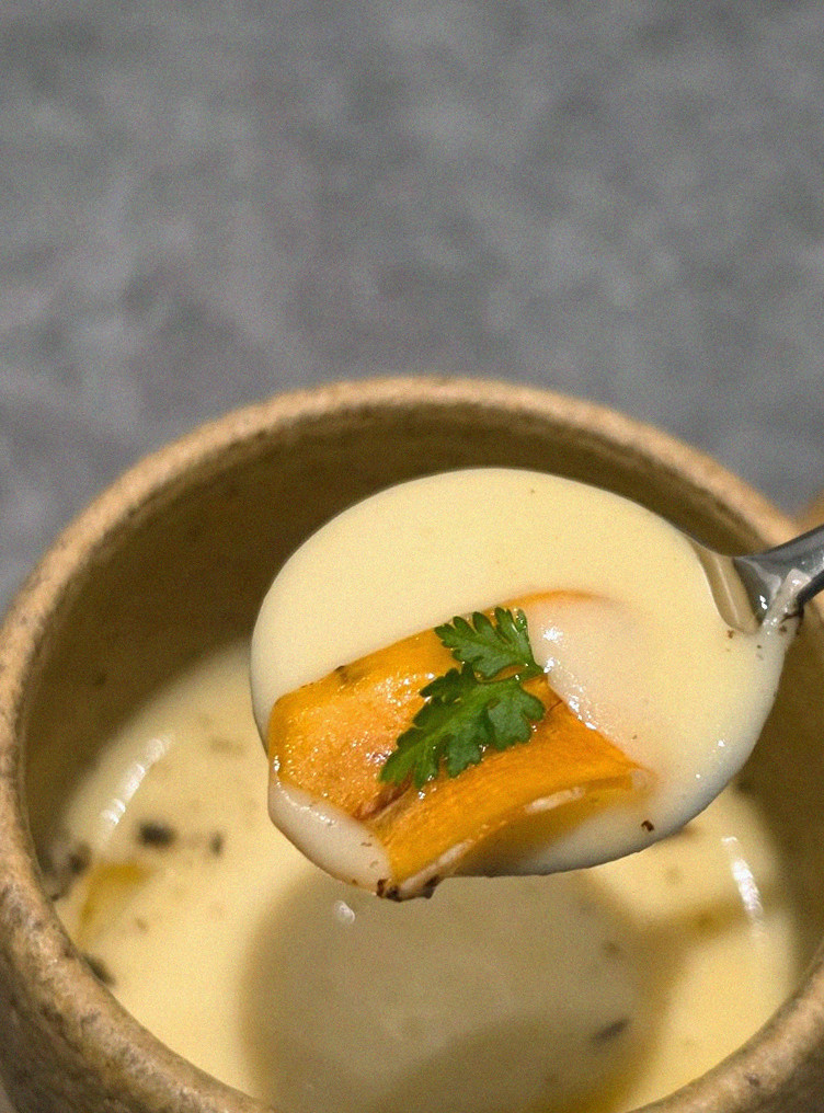 WOOHANA Yeouido · a warm soup to finish the course