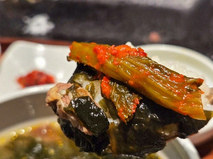 고우가 역삼점 강남 · 강남 한정식 · 정갈하게 차려진 반찬과 곁들임 찬