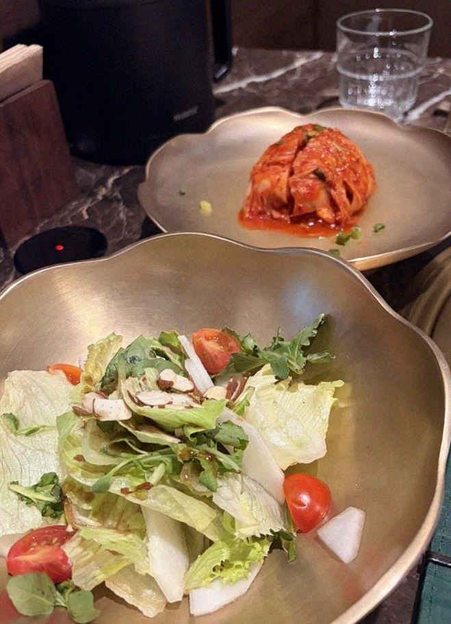 DAEBOJUNG Yeouido · assorted Korean side dishes (banchan)
