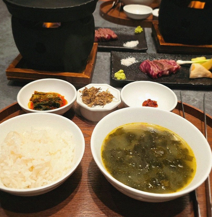 WOOHANA Jonggak · assorted Korean side dishes (banchan)
