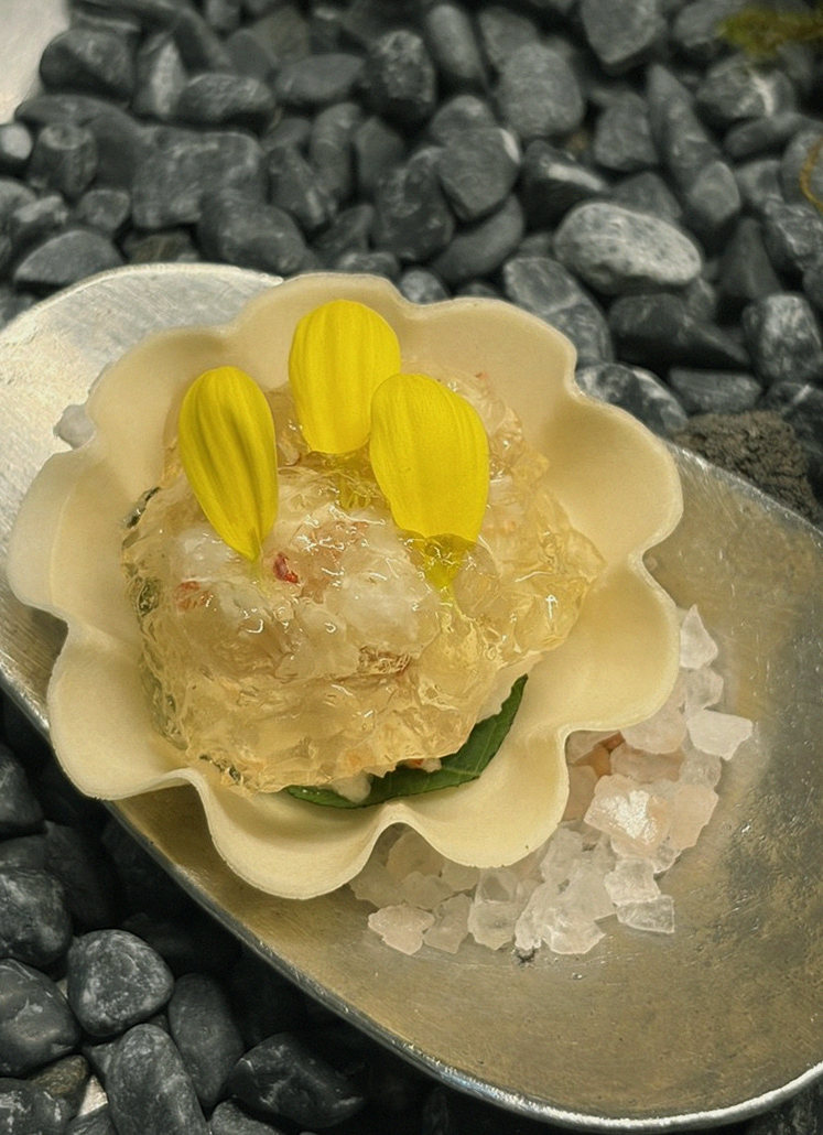 GOWOOGA Yeouido · fresh Hanwoo beef tartare (yukhoe)