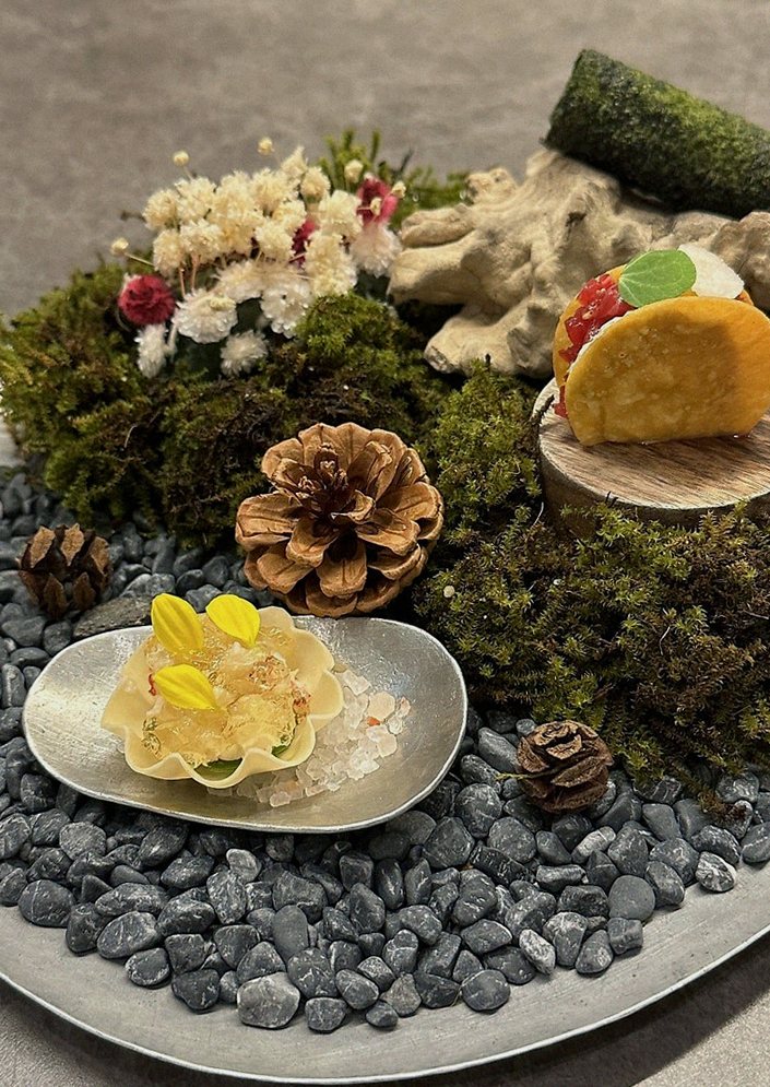 GOWOOGA Yeouido · dessert to close the omakase
