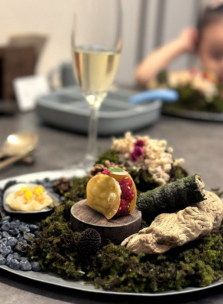 GOWOOGA Yeouido · a plated course of Hanwoo beef