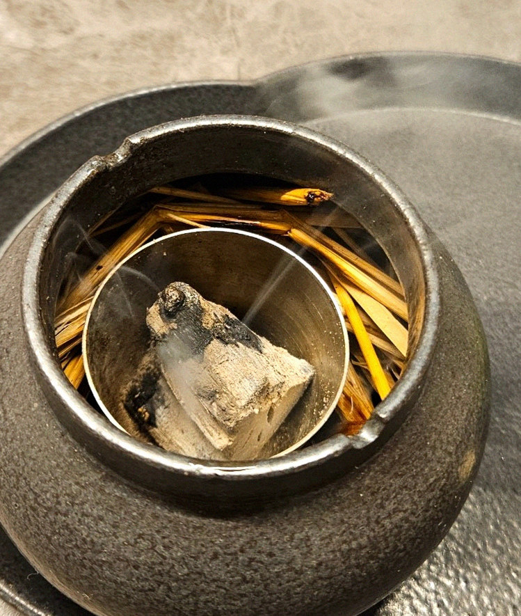 GOWOOGA Yeouido · Hanwoo beef grilling over binchotan charcoal