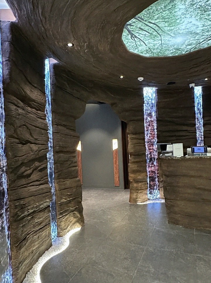 WOOHANA Jonggak · a private dining room — every table is a private room