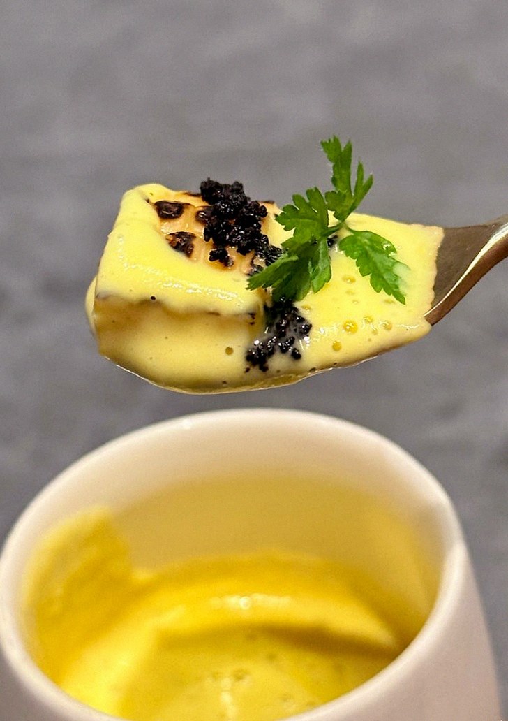 GOWOOGA Gangnam·Yeoksam · dessert to close the omakase