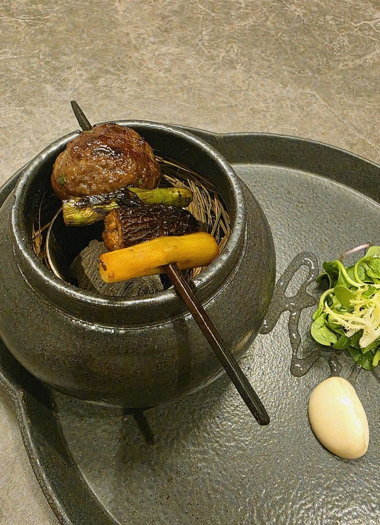 GOWOOGA Gwanghwamun · a plated course of Hanwoo beef
