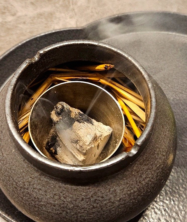 GOWOOGA Yeouido · Hanwoo beef grilling over binchotan charcoal