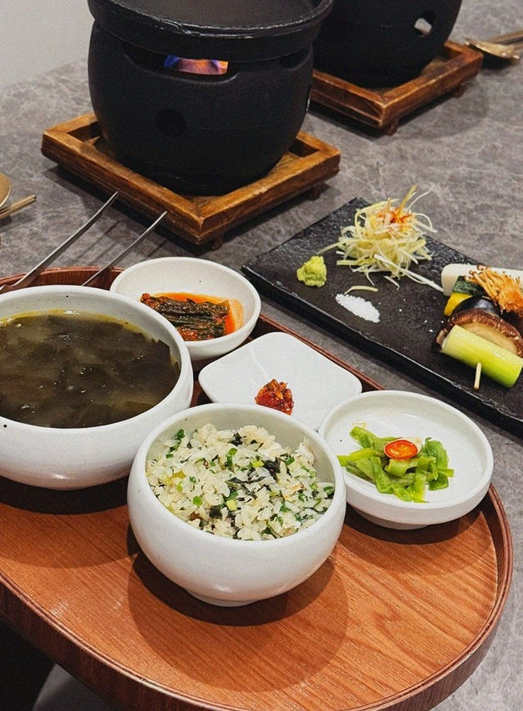 GOWOOGA Gwanghwamun · 精致的韩式小菜