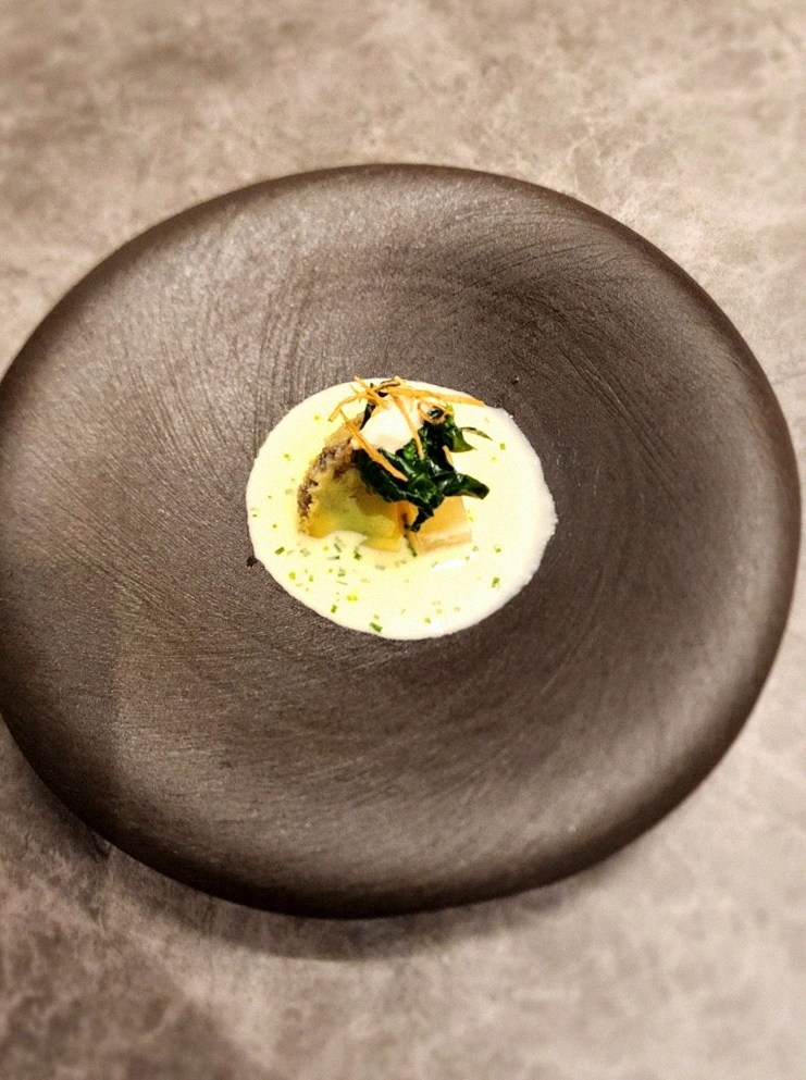 GOWOOGA Gwanghwamun · 新鲜韩牛生拌牛肉
