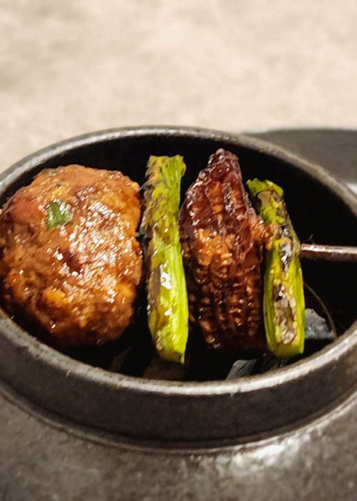 GOWOOGA Gwanghwamun · Hanwoo beef grilling over binchotan charcoal
