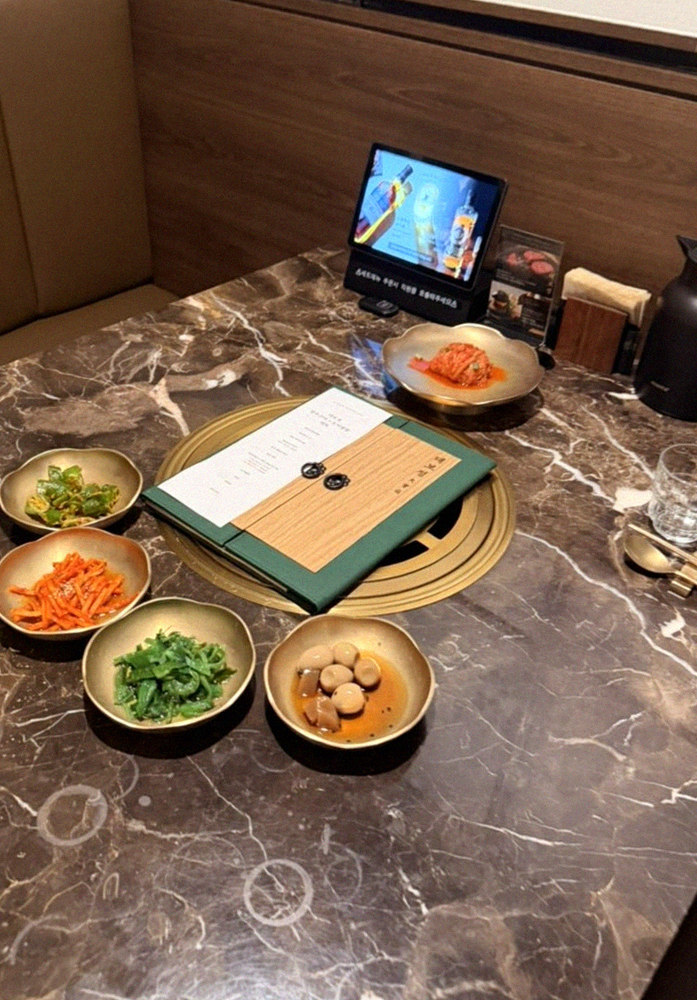 DAEBOJUNG Yeouido · the full Hanwoo omakase table