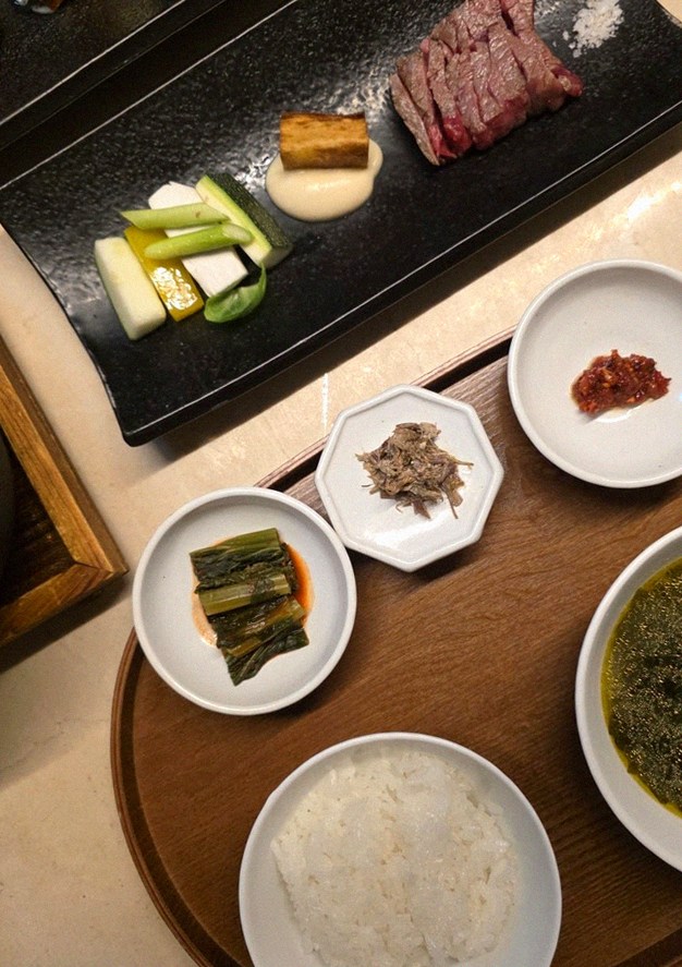 WOOARA Gwanghwamun · assorted Korean side dishes (banchan)