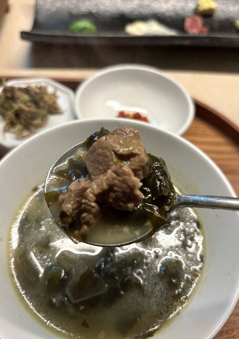 WOOARA Gwanghwamun · 收尾的热汤