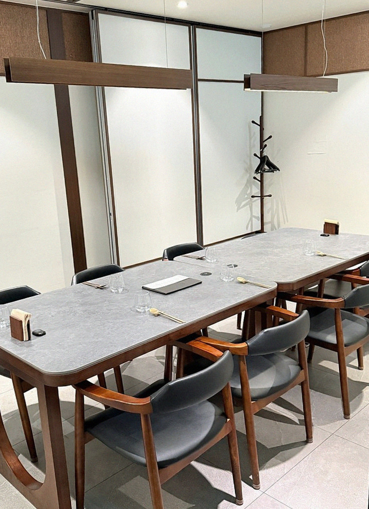 GOWOOGA Gangnam·Yeoksam · a private dining room — every table is a private room